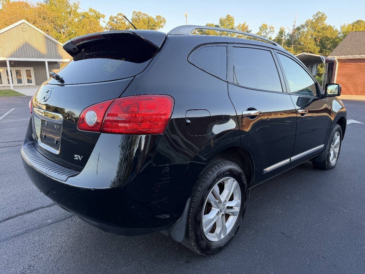Used 2013 Nissan Rogue SV FWD image 7