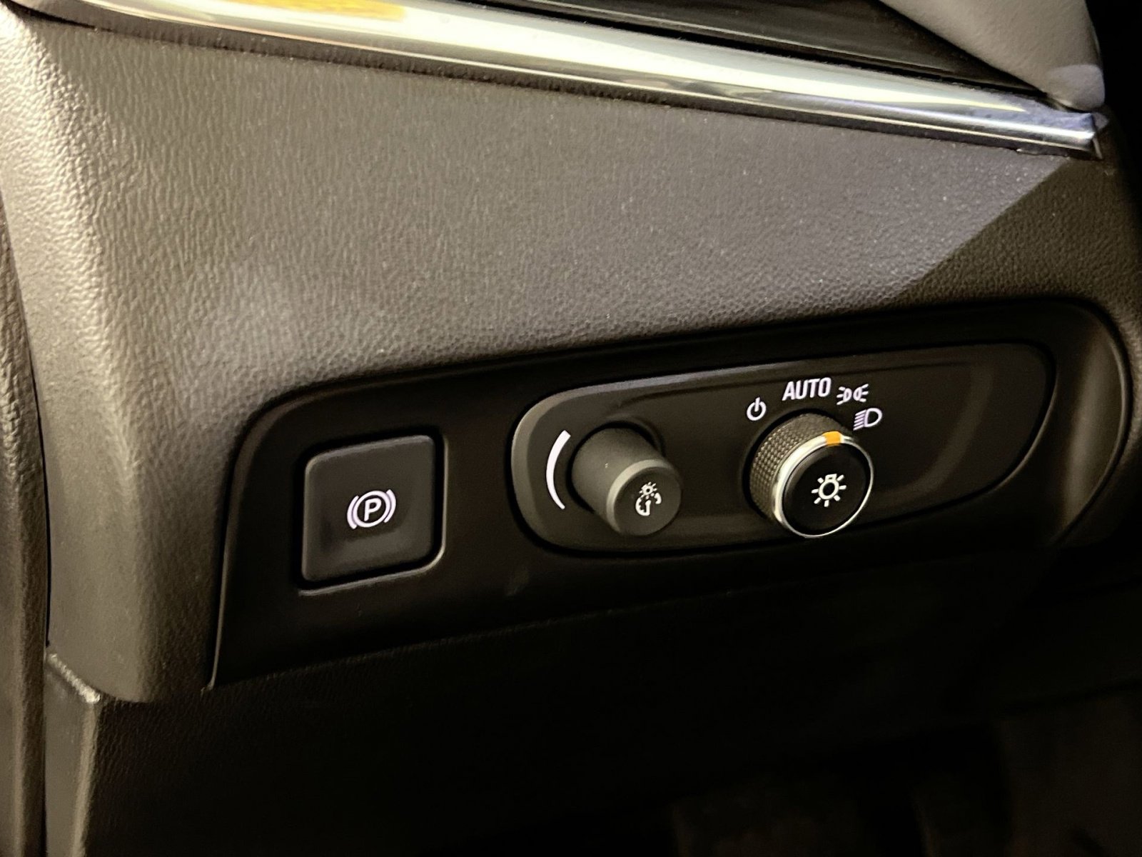 Used 2019 Buick Enclave Preferred image 32