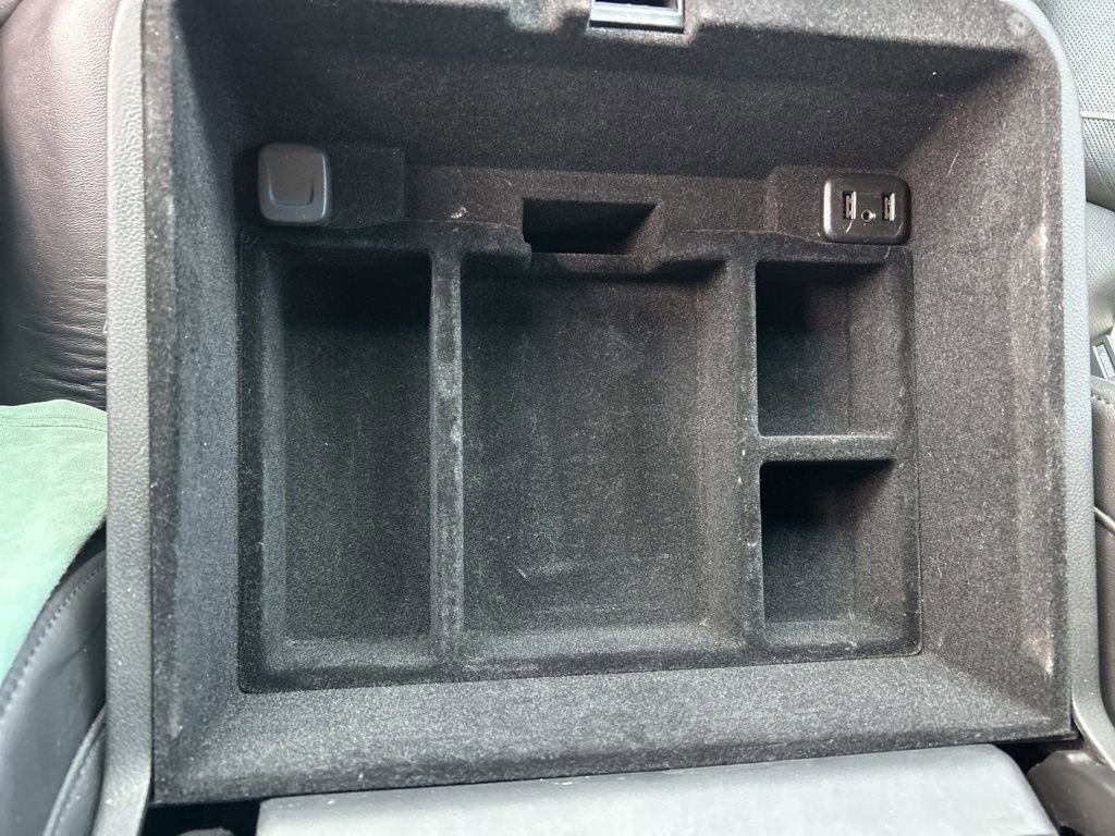 Used 2019 Cadillac Escalade Luxury image 27