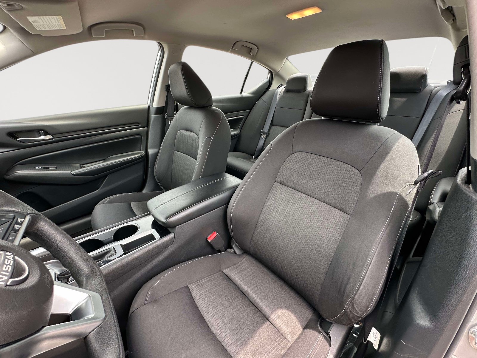 Used 2024 Nissan Altima 2.5 SV FWD image 22