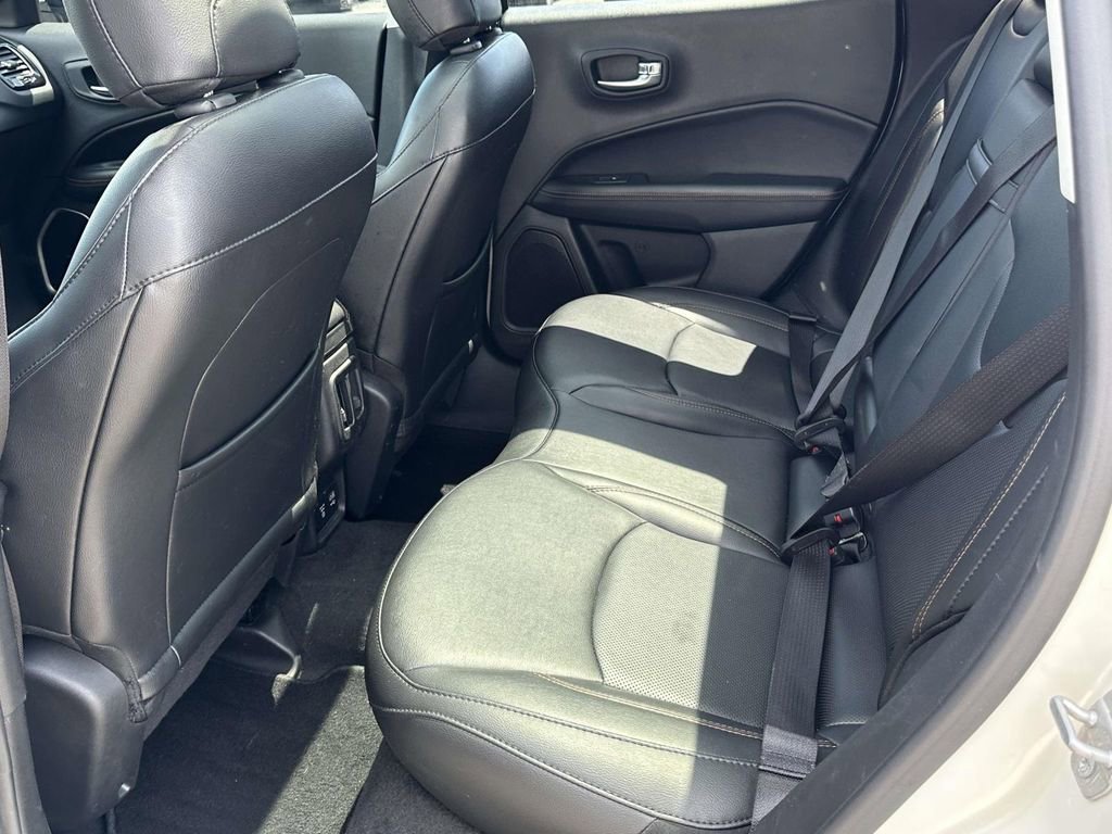 Used 2019 Jeep Compass Limited AWD/4WD image 12