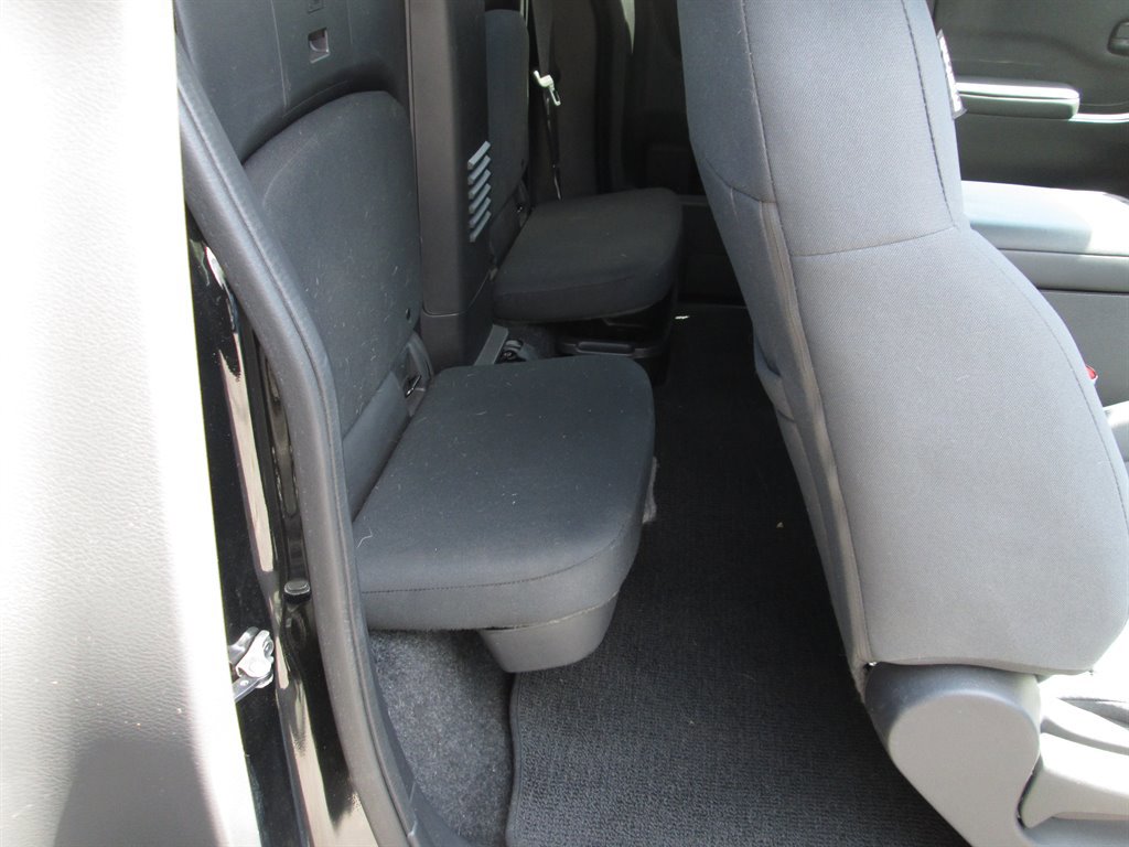 Used 2023 Nissan Frontier S w/ Technology Package image 5