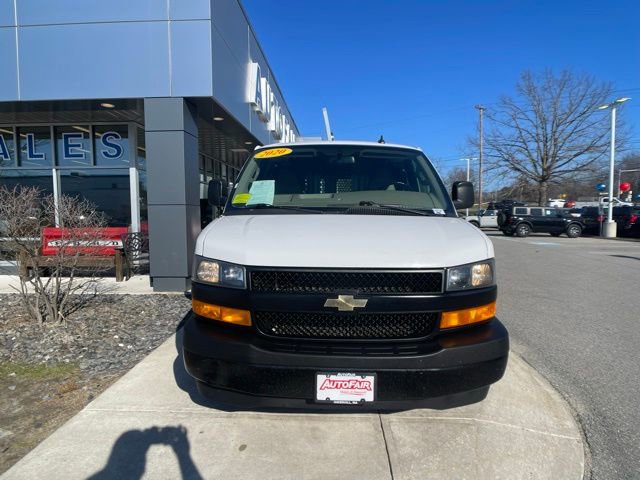 Used 2020 Chevrolet Express 2500 w/ Driver Convenience Package RWD image 3