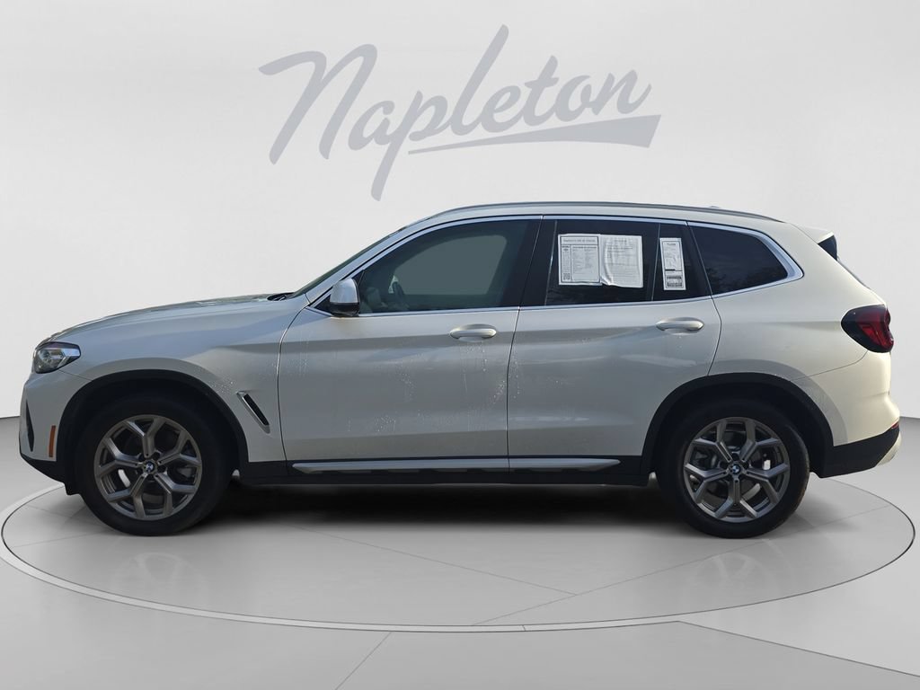 Used 2024 BMW X3 xDrive30i AWD/4WD image 2