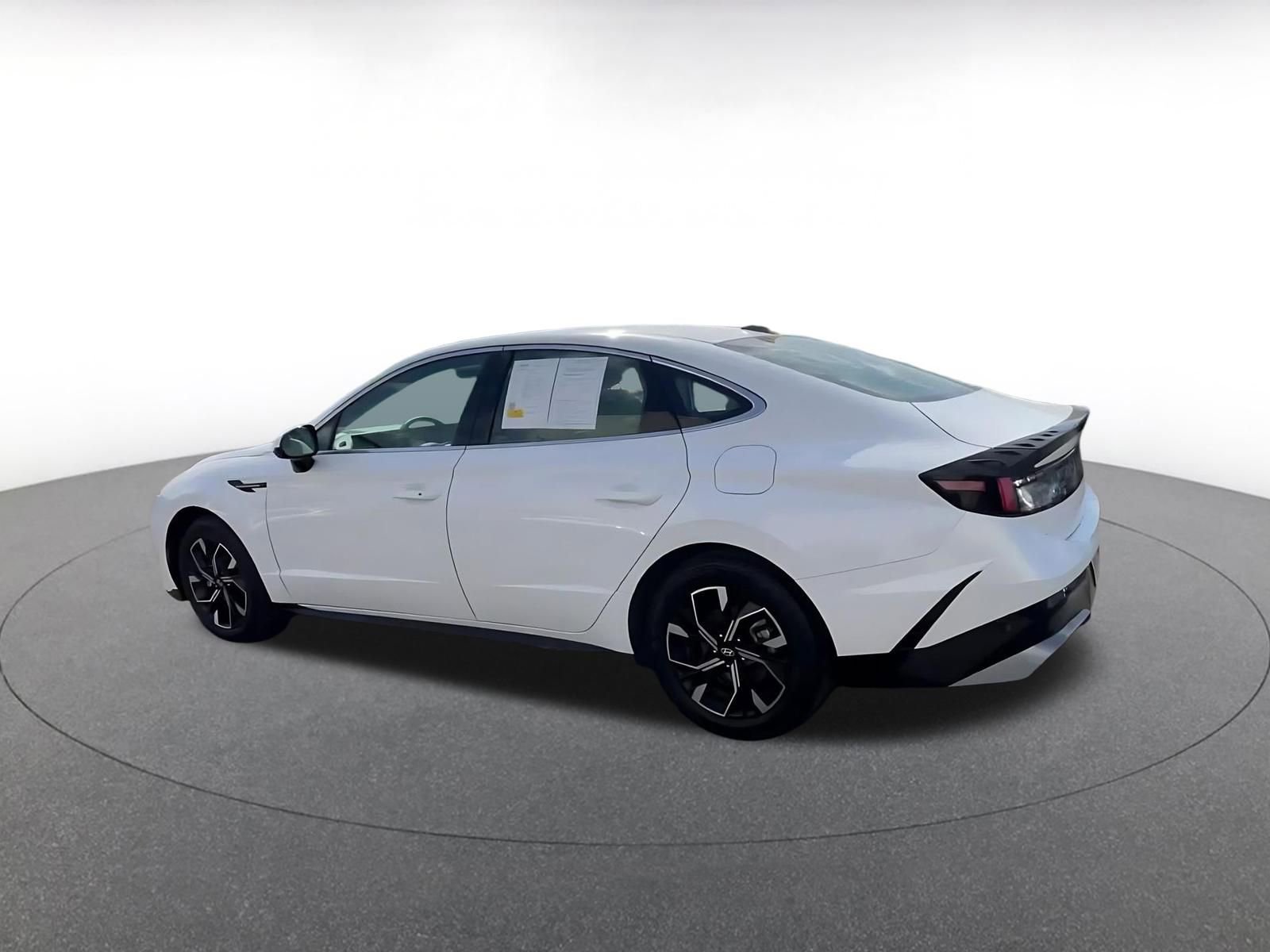 Used 2025 Hyundai Sonata SEL image 11