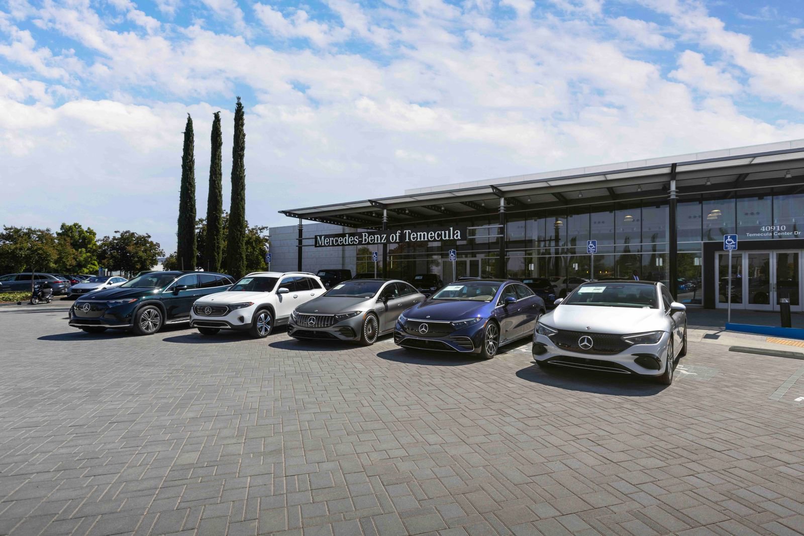 New 2024 Mercedes-Benz EQE 500 4MATIC Sedan image 36