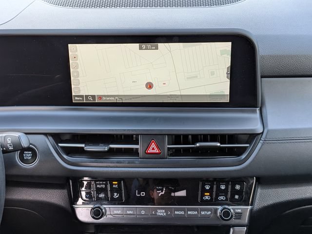 Certified 2024 Kia Seltos EX FWD image 19