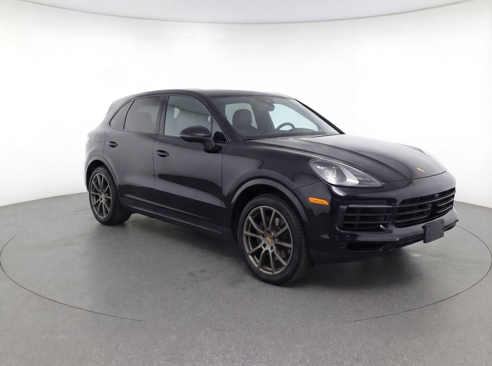 Certified 2023 Porsche Cayenne S Platinum image 3