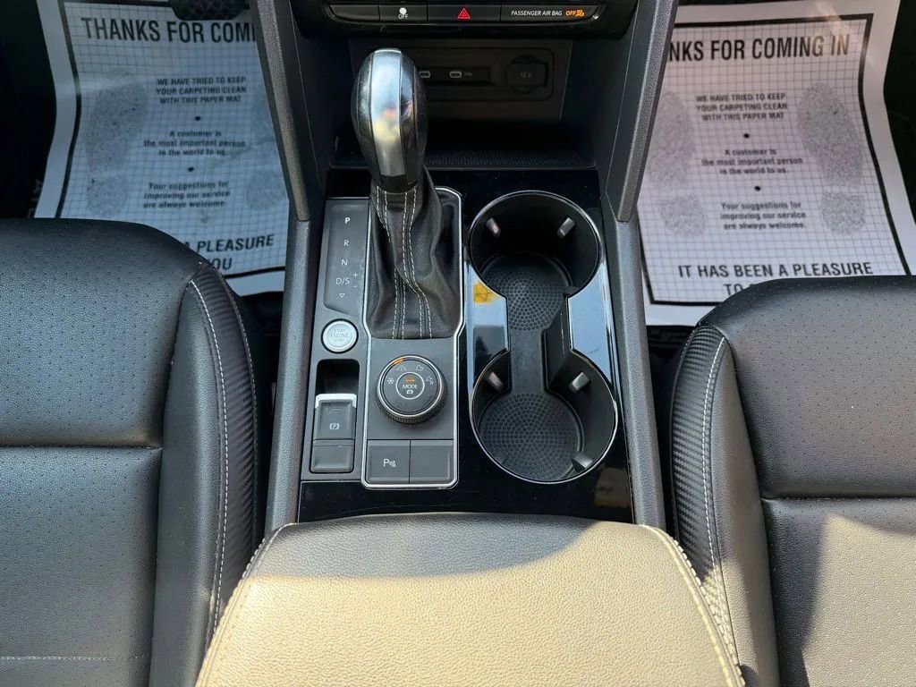Used 2022 Volkswagen Atlas Cross Sport SEL AWD/4WD image 25