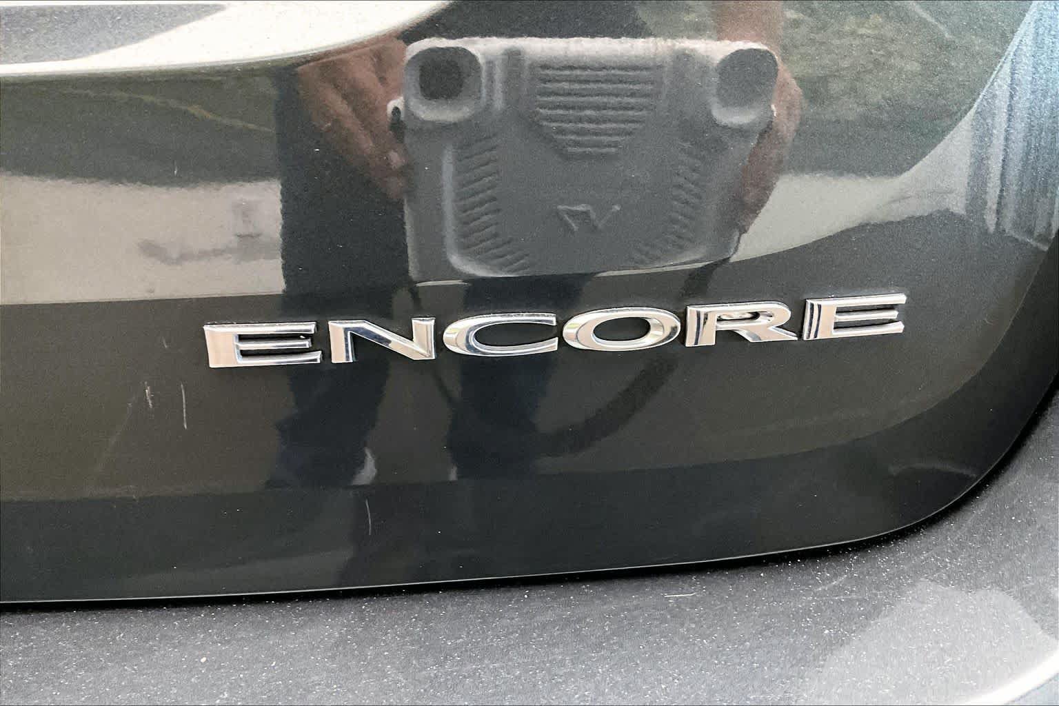 Used 2018 Buick Encore Preferred FWD image 9