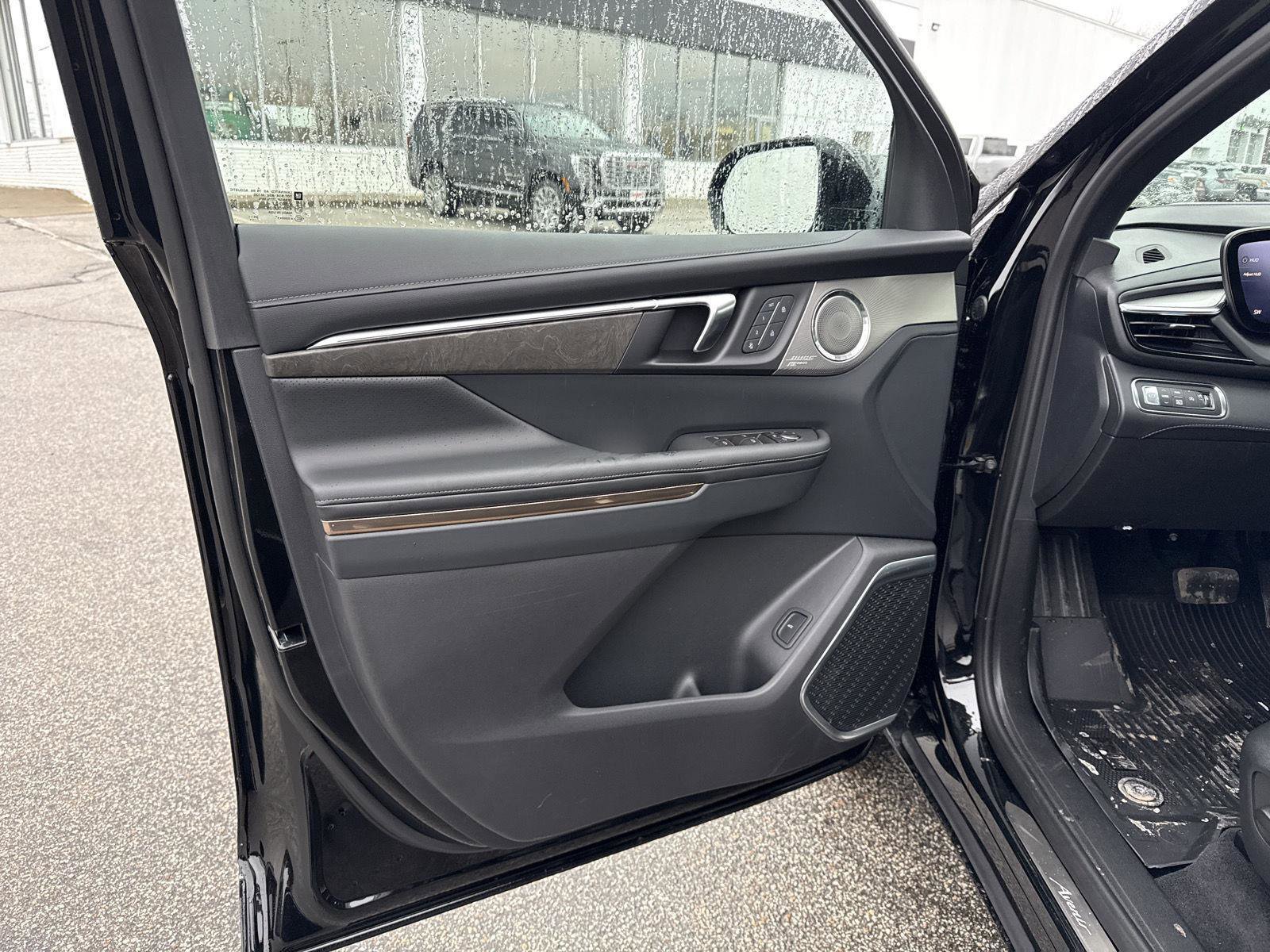 New 2026 Buick Enclave Avenir w/ Super Cruise Package image 14