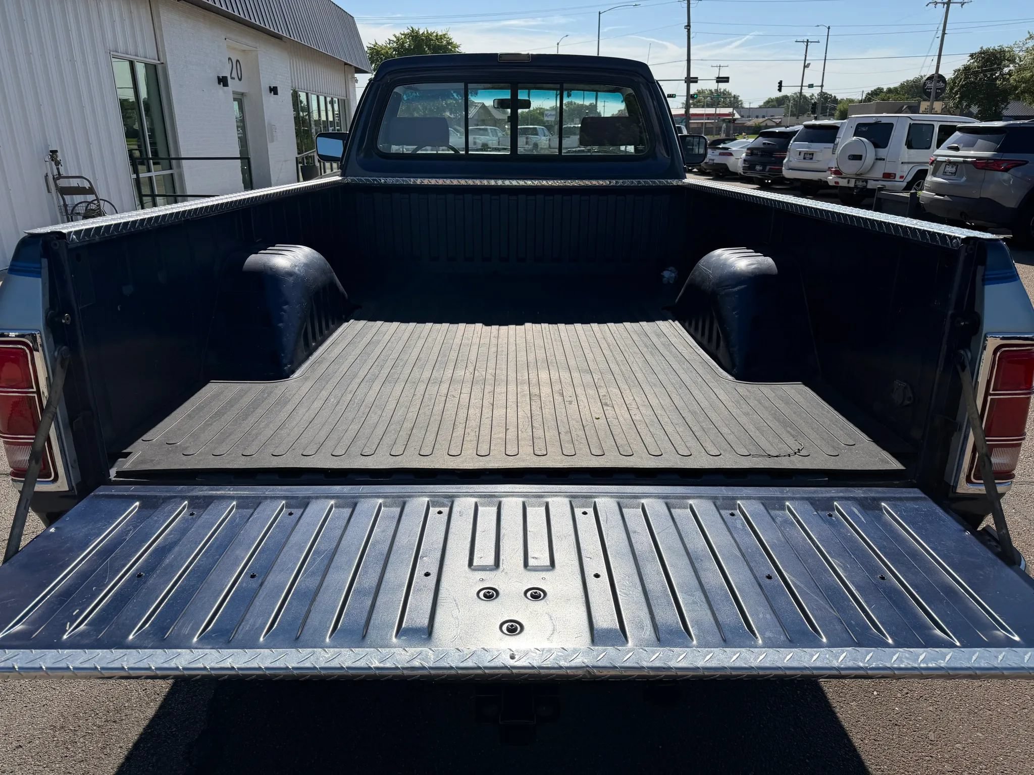 Used 1993 Dodge D/W Truck 250 AWD/4WD image 8
