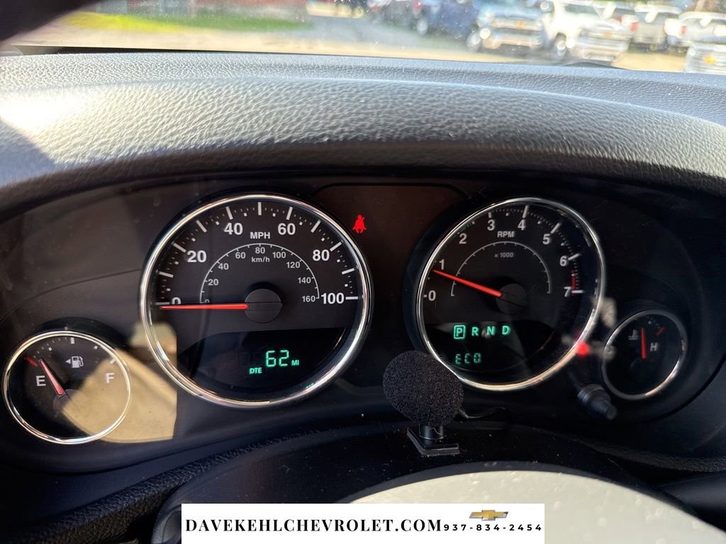 Used 2015 Jeep Wrangler Unlimited Sahara AWD/4WD image 38