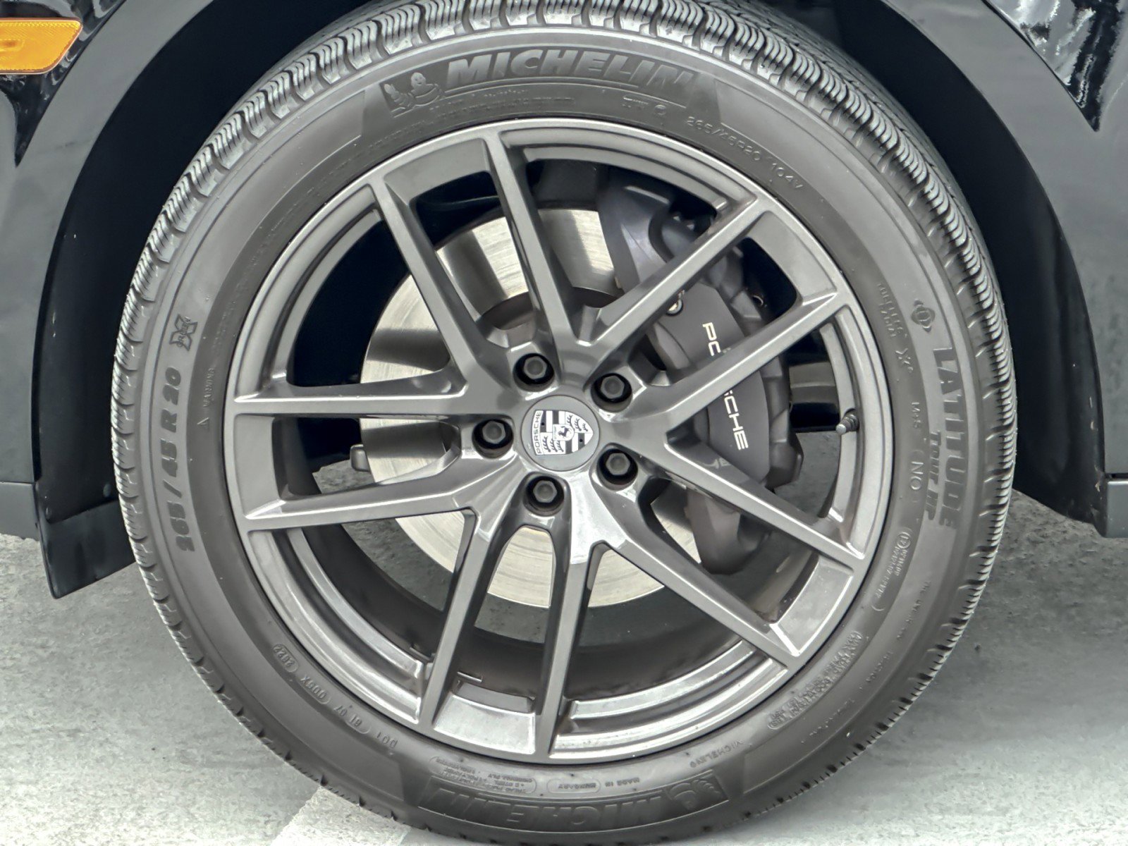 Certified 2023 Porsche Macan Turbo image 26