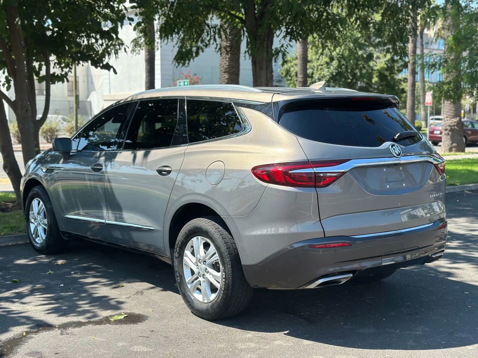 Used 2019 Buick Enclave Essence image 30
