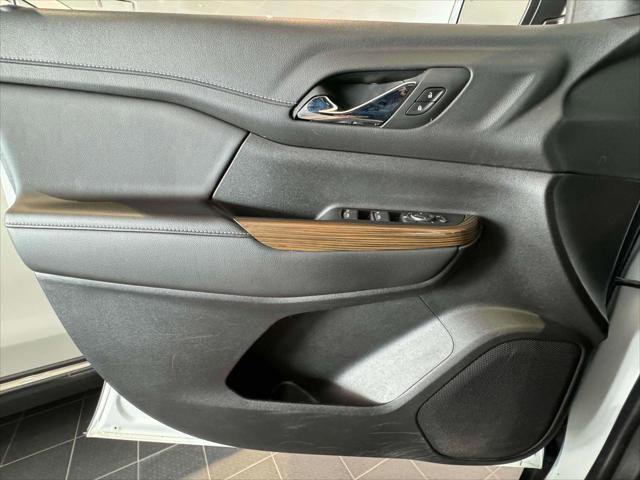 Certified 2023 GMC Acadia SLE image 14