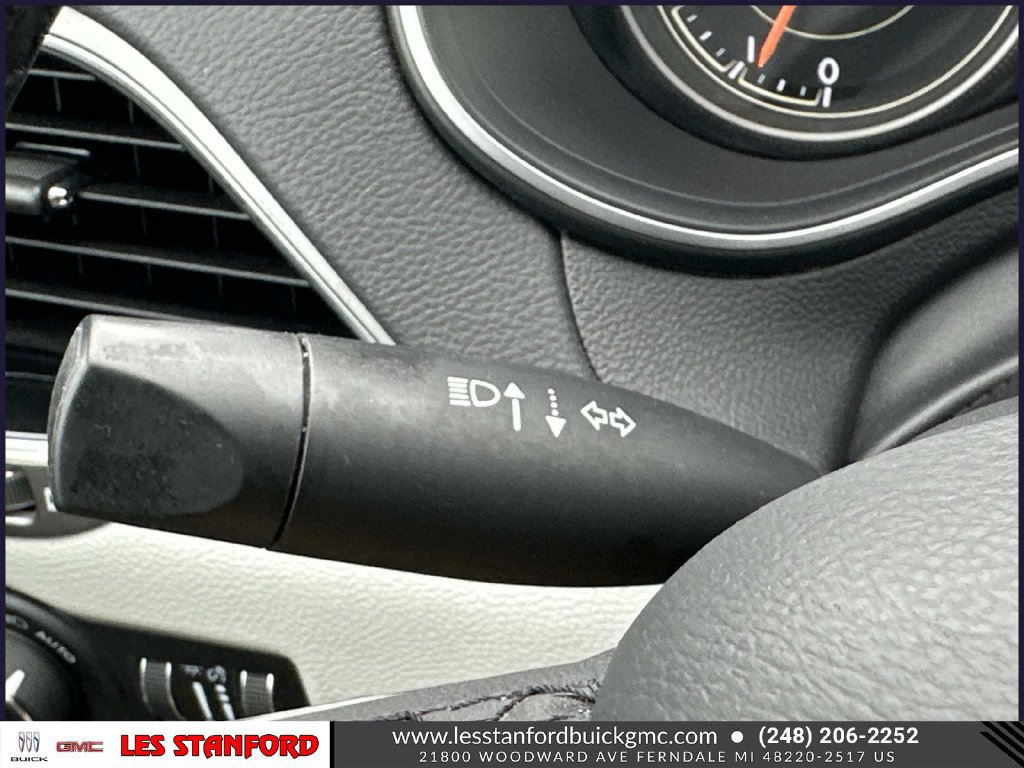 Used 2022 Jeep Cherokee Limited AWD/4WD image 27
