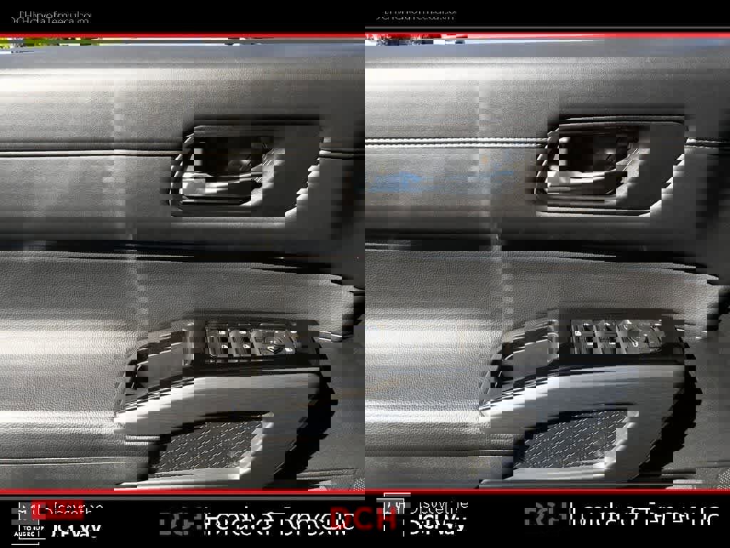 Used 2024 Nissan Pathfinder SL w/ SL Premium Package image 17