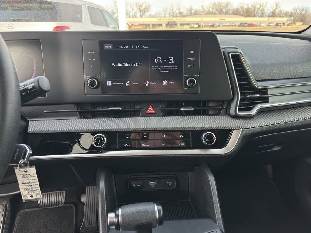 Used 2023 Kia Sportage LX image 18