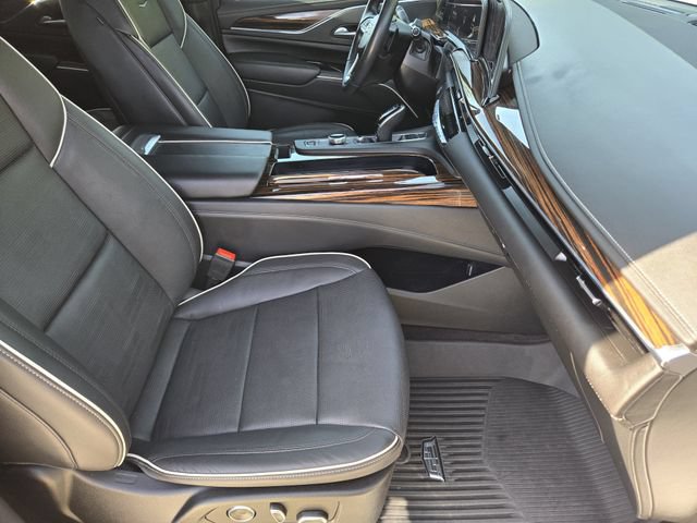 Used 2023 Cadillac Escalade Premium Luxury AWD/4WD image 14