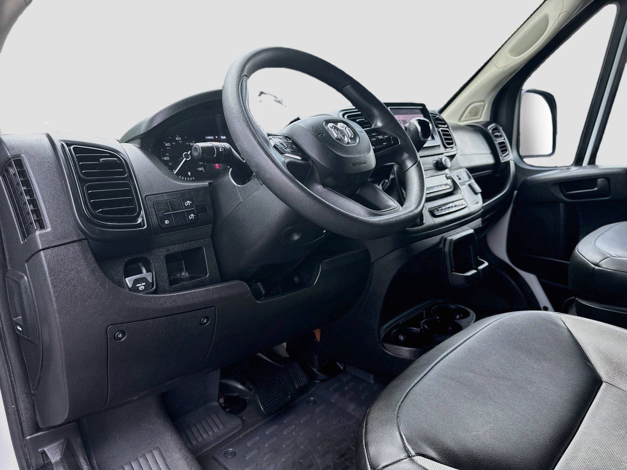 Used 2025 RAM ProMaster 2500 w/ Convenience Group FWD image 23