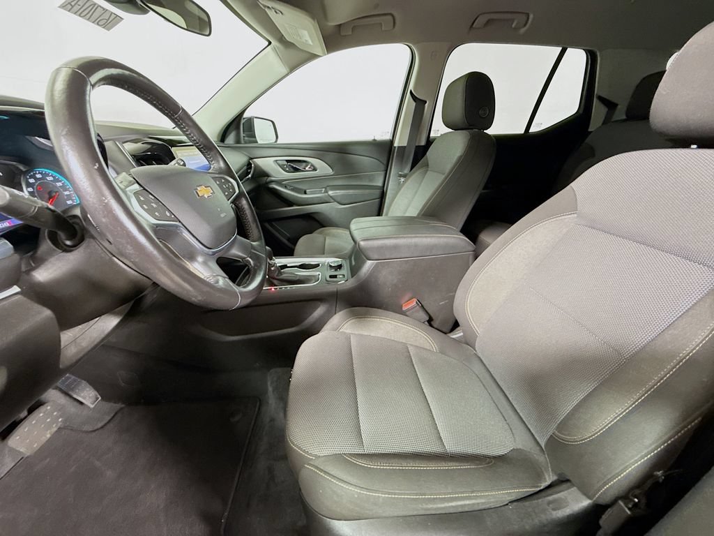 Used 2021 Chevrolet Traverse LT AWD/4WD image 22