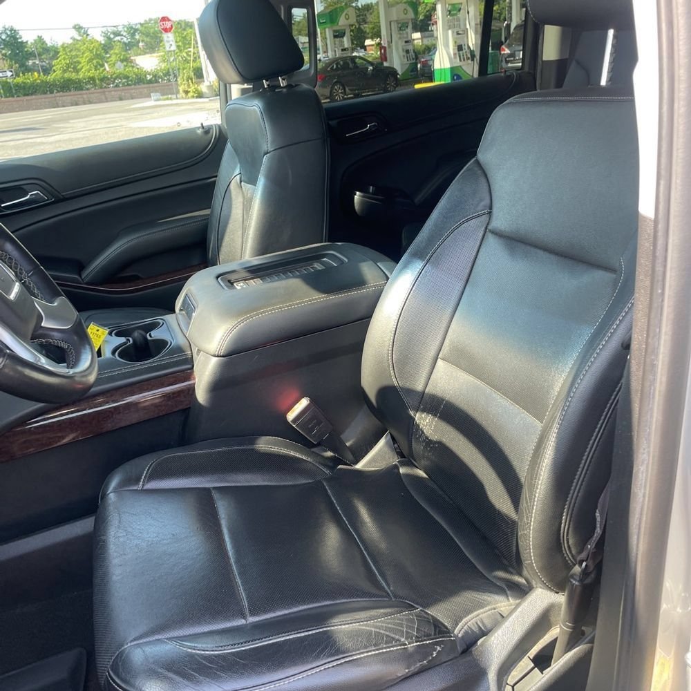 Used 2017 GMC Yukon XL SLT w/ Open Road Package AWD/4WD image 5