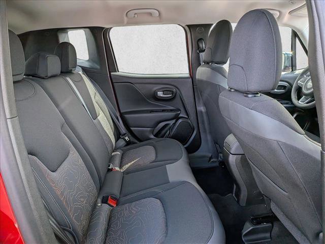 Used 2023 Jeep Renegade Latitude AWD/4WD image 26
