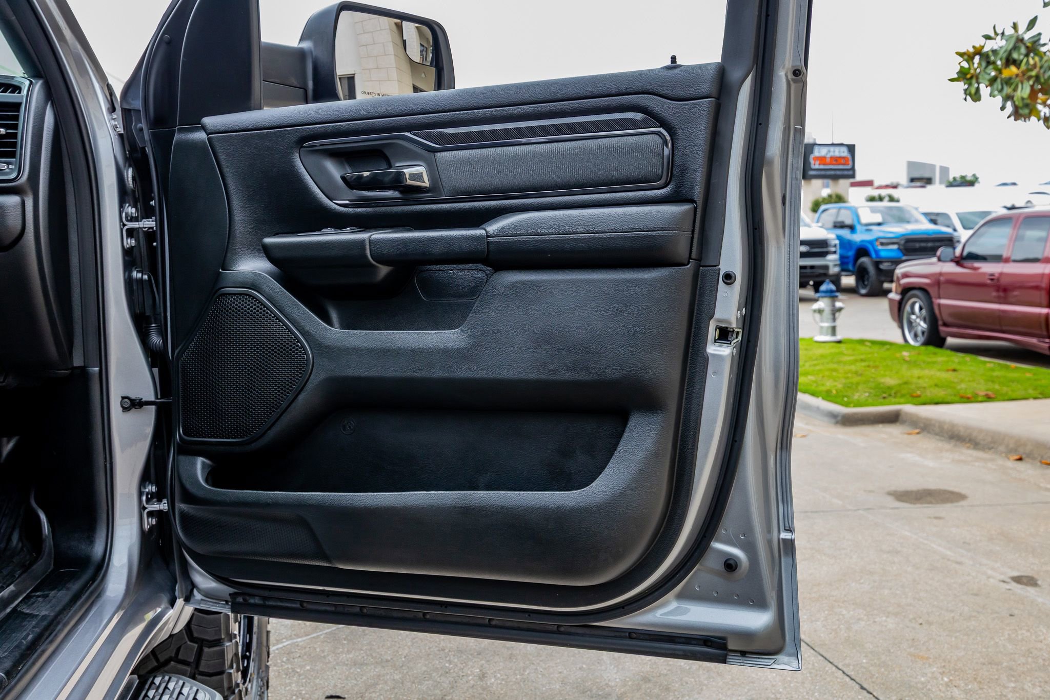 Used 2021 RAM 1500 Big Horn w/ Built-to-serve Edition AWD/4WD image 39