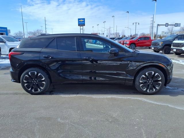 New 2025 Chevrolet Blazer EV RS video 2