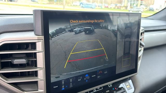 Used 2025 Toyota Sequoia SR5 w/ SR5 Premium Package AWD/4WD image 22