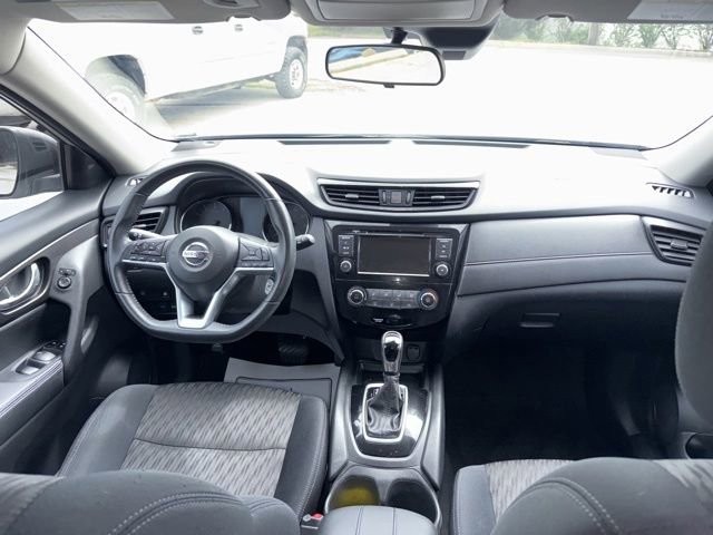Used 2019 Nissan Rogue S w/ Special Edition Package FWD image 16