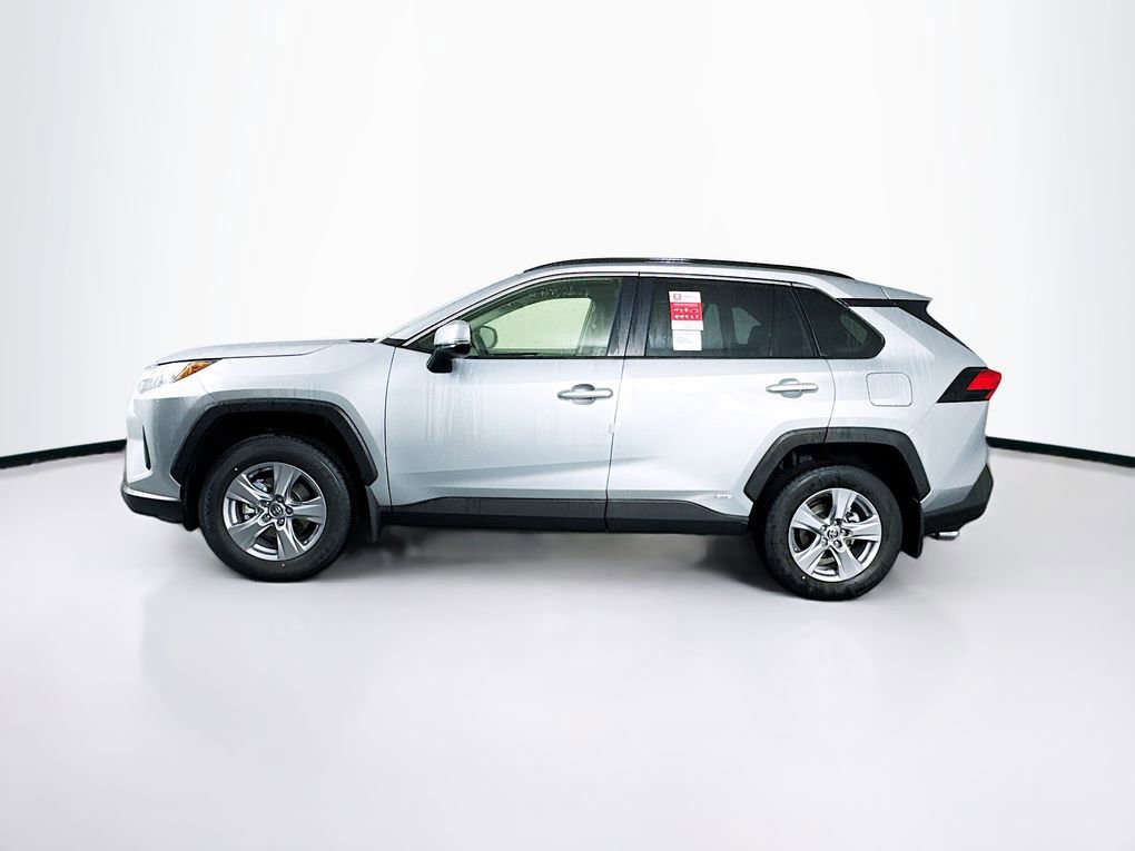 New 2025 Toyota RAV4 XLE image 5