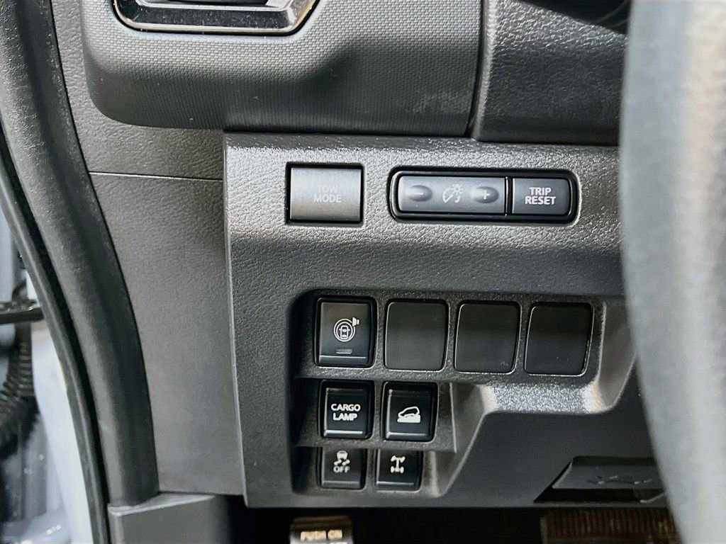 Used 2024 Nissan Frontier PRO-4X w/ Technology Package image 10