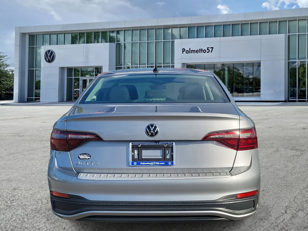 Used 2024 Volkswagen Jetta S image 5