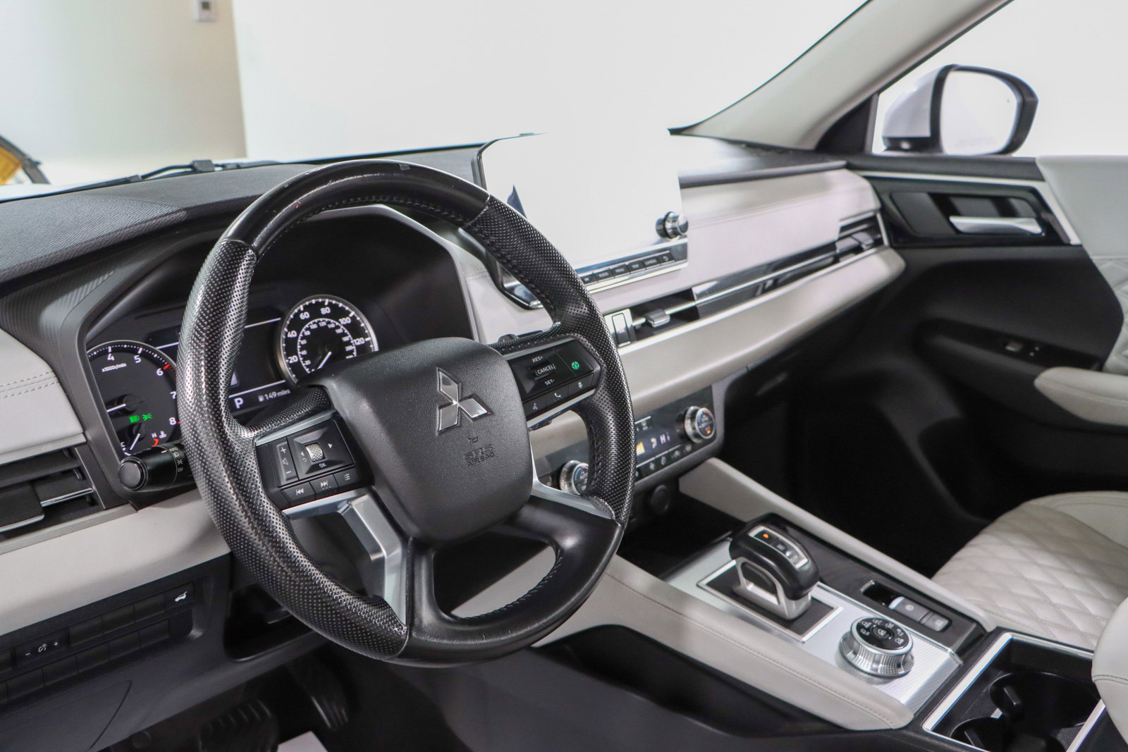 Used 2022 Mitsubishi Outlander SEL image 22