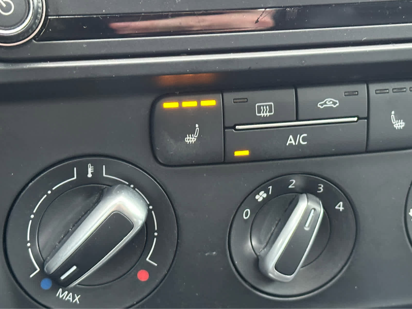 Used 2017 Volkswagen Jetta SE FWD image 17