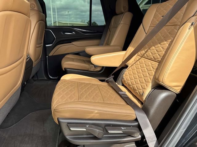 Used 2024 Cadillac Escalade Sport image 16