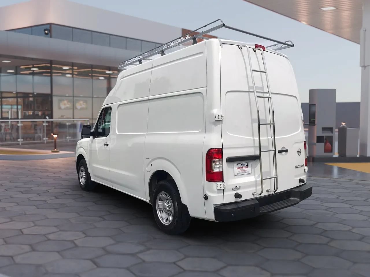 Used 2018 Nissan NV 2500 SV w/ Navigation Package RWD image 10