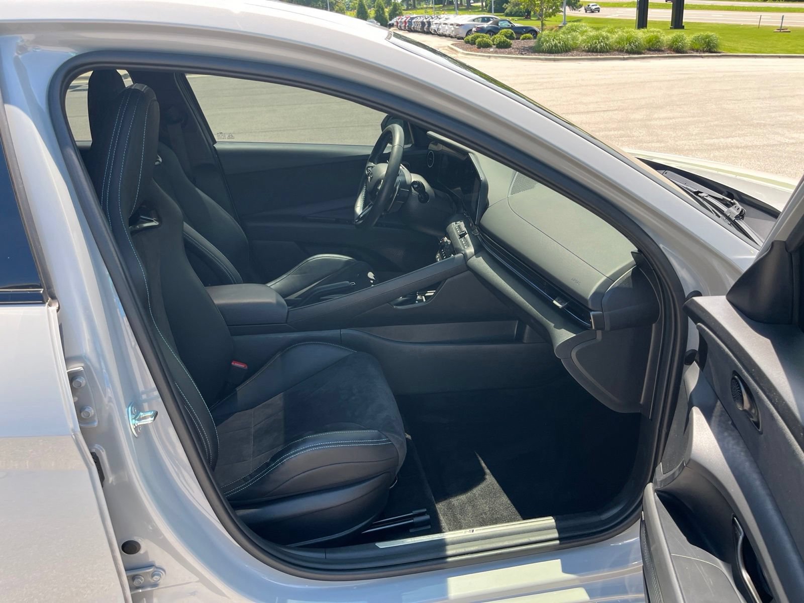 Used 2025 Hyundai Elantra N FWD image 34