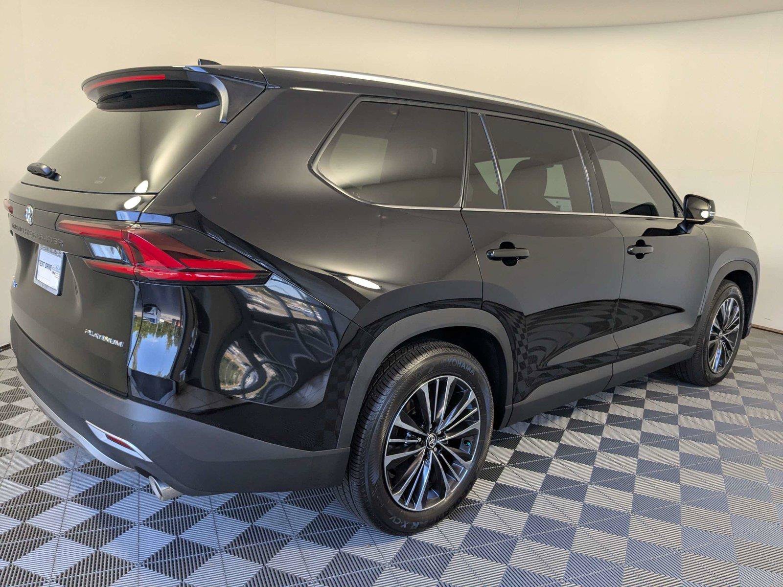 Certified 2026 Toyota Grand Highlander AWD Hybrid image 4