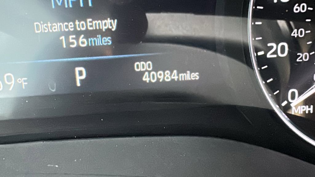 Used 2024 Toyota Sienna Limited image 17