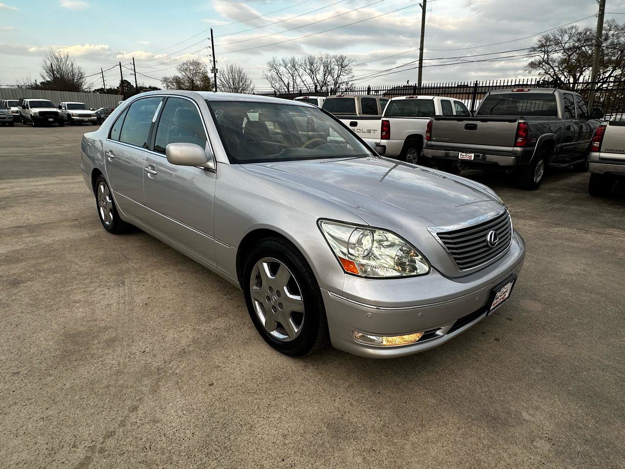 Used 2004 Lexus LS 430 w/ Premium Pkg RWD image 7
