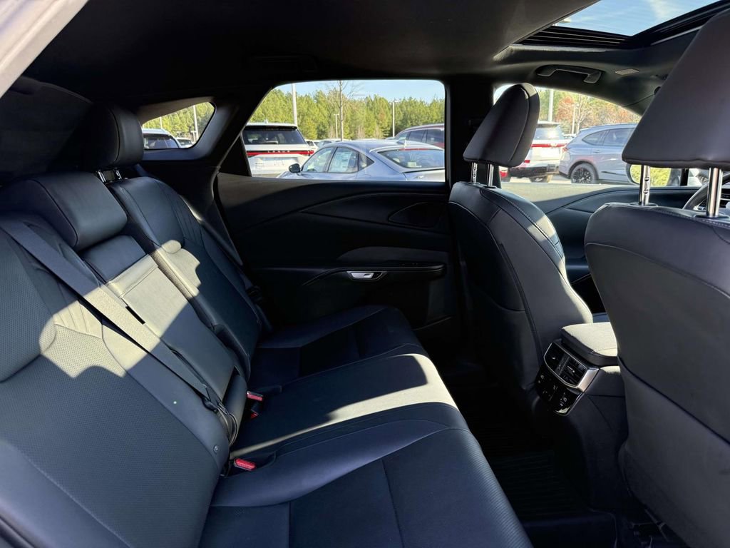 Used 2023 Lexus RX 350 Premium image 17