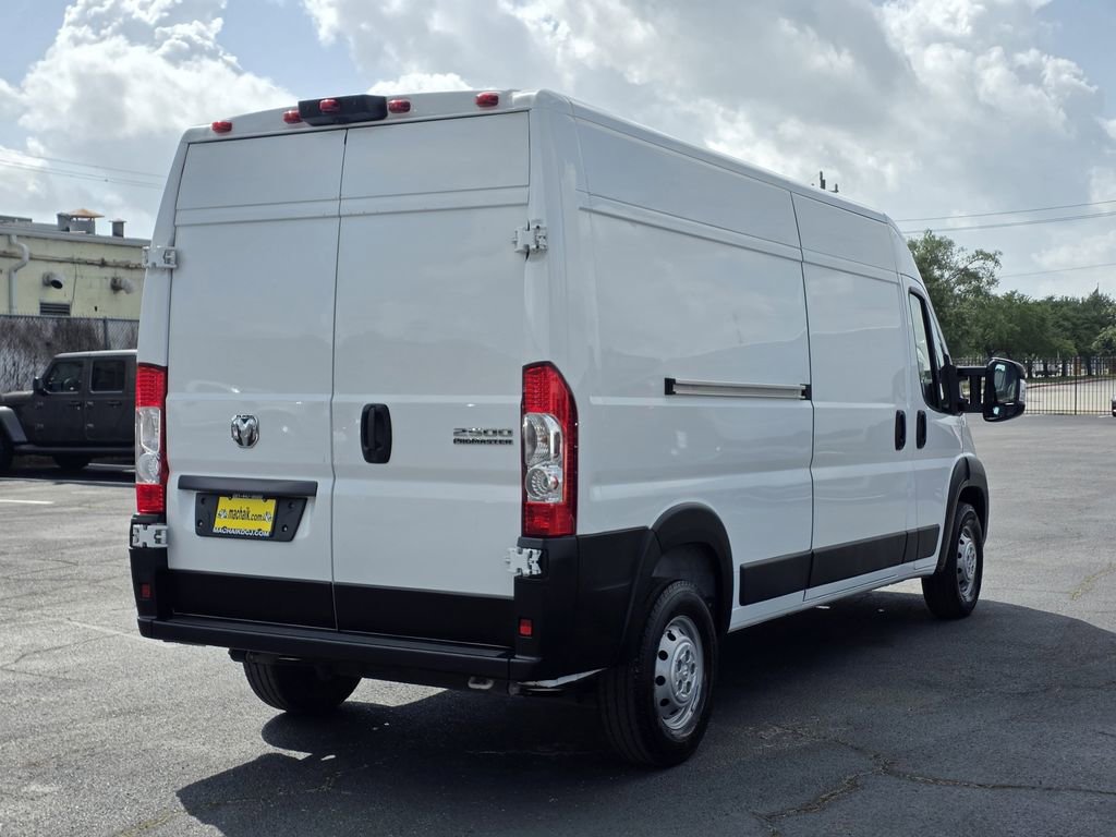 Used 2023 RAM ProMaster 2500 image 4