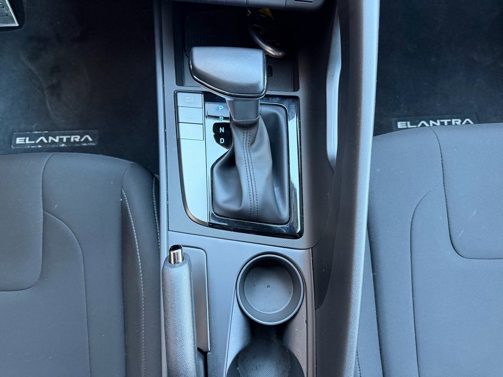 New 2025 Hyundai Elantra Sport image 28