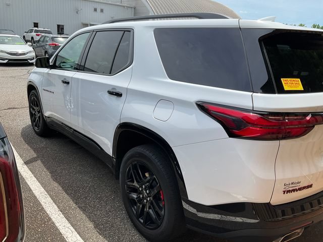 Used 2023 Chevrolet Traverse Premier w/ Redline Edition FWD image 4