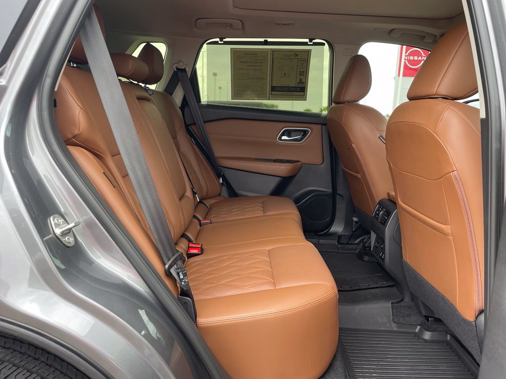 Certified 2026 Nissan Rogue Platinum w/ Platinum Premium Package AWD/4WD image 24