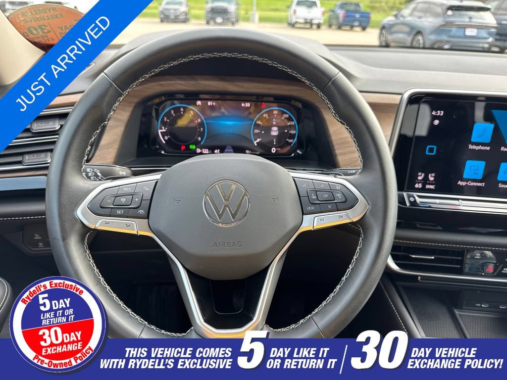 Used 2024 Volkswagen Atlas SE AWD/4WD image 10