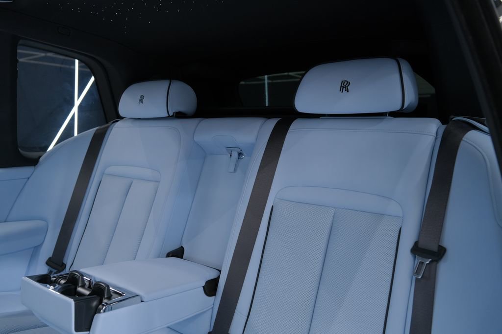 Used 2026 Rolls-Royce Cullinan image 40